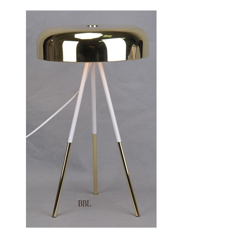 Stativbordslampa med metallskärm
