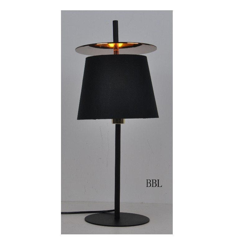 Bordslampa med tygskärm och PB dekorationsark