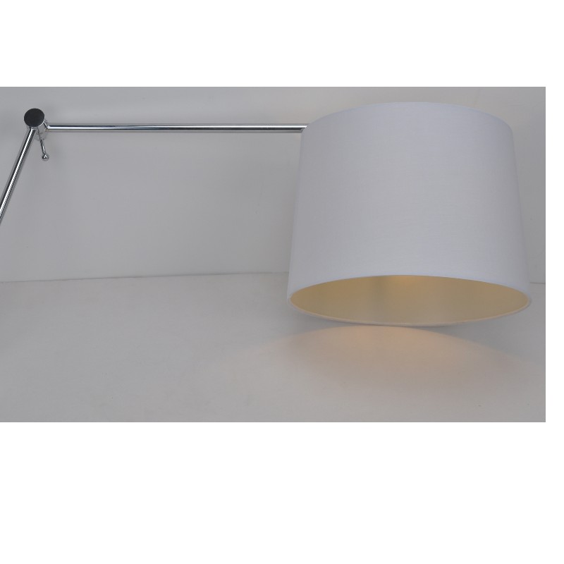 Vägglampa med tygskärm, lång arm med justerbar funktion