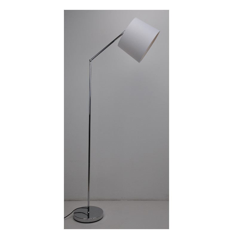 Golvlampa med tygskärm, och upp och ner funktion